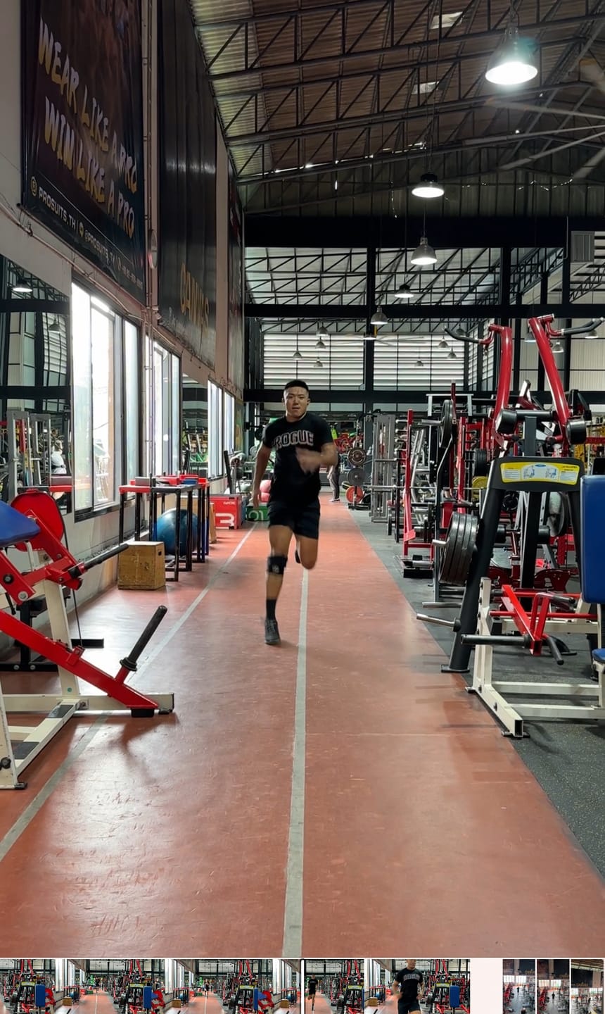 Customer photo review of Strength Shop 7mm Inferno Knee Sleeves - USPA & IPF Approved