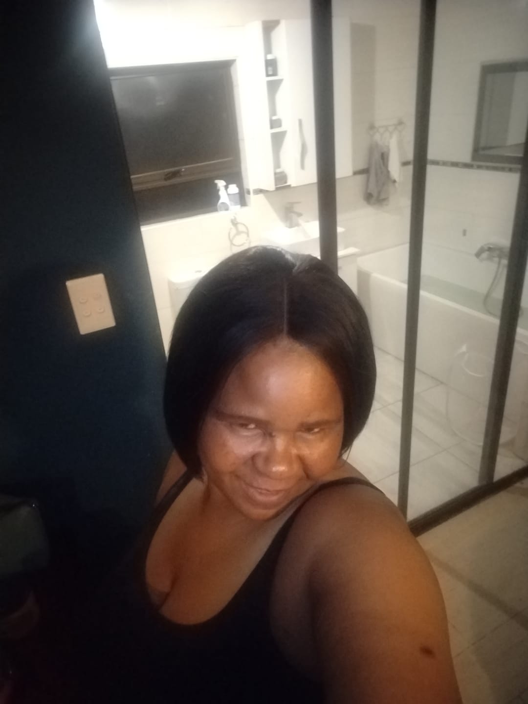 Customer photo review of Brazilian Middle Part 8inch Combo