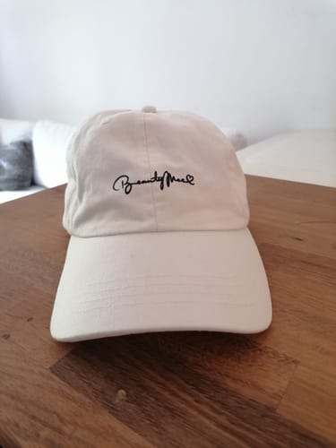 Customer photo review of "BeautyMee" Cap