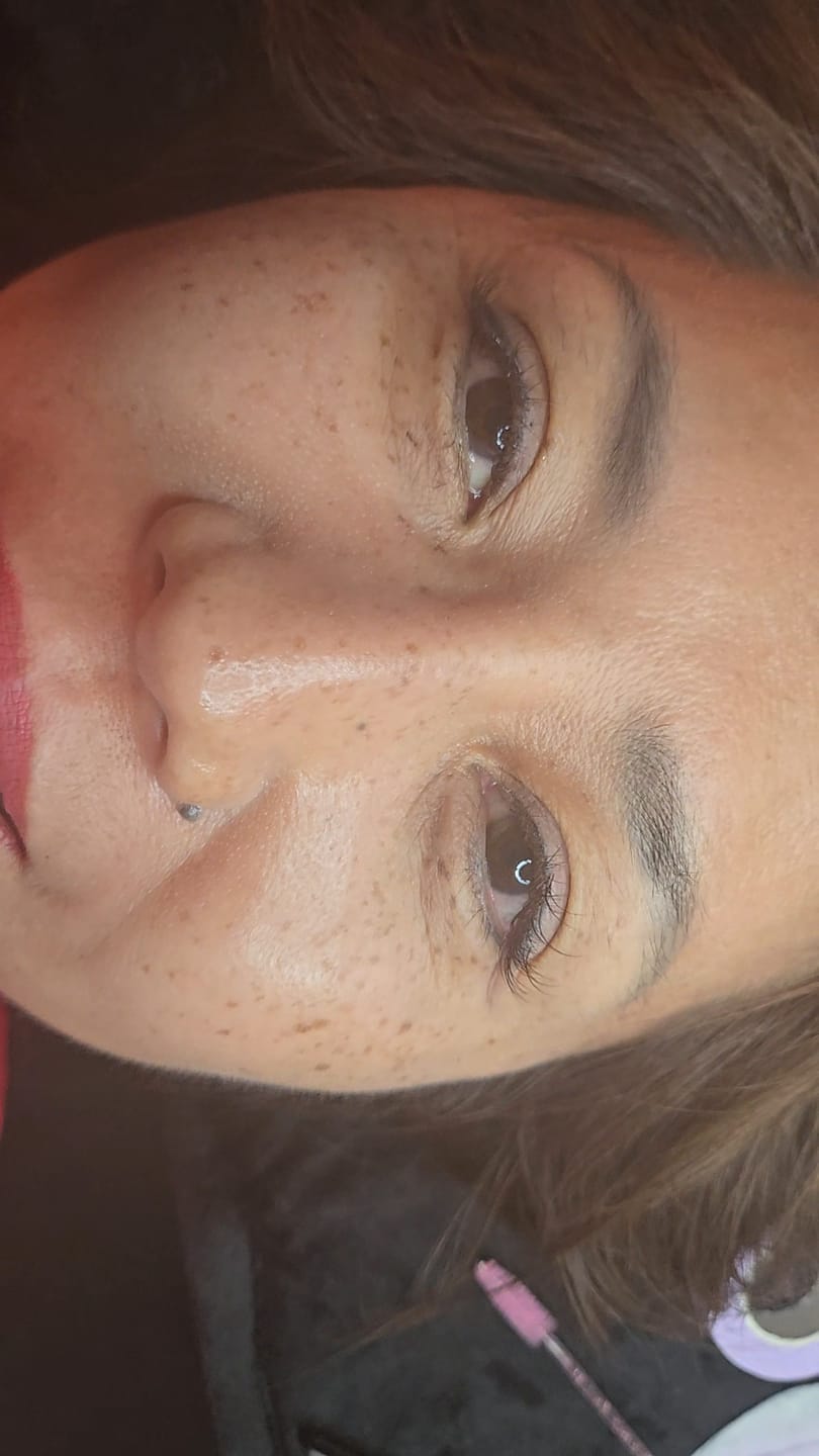 Customer photo review of 0.15mm  Brown Eyelash Extensions