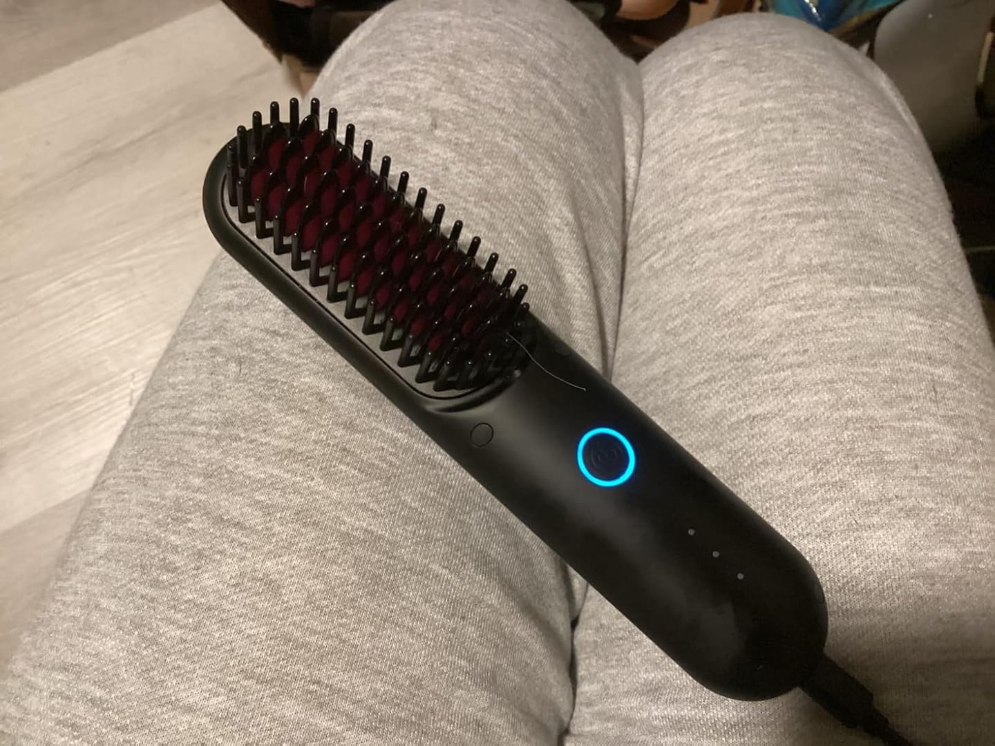 Customer photo review of LumoShine Brush® - Vielseitige Bürste für jeden Haarstyle