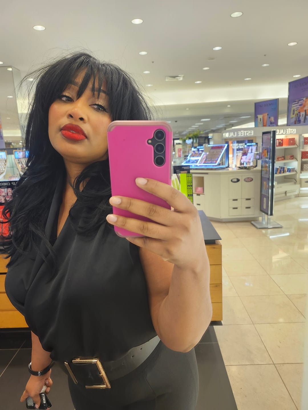 Customer photo review of Shake N Go Equal Curtain Bang HD Lace Wig - MAVEN