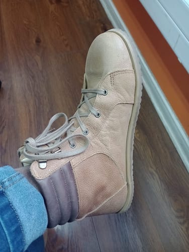 Customer photo review of Bototo C2. Camel