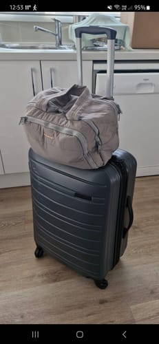 Customer photo review of Zora Spacesaver 4-in-1 Puffy Multi-Functional Toiletry Bag