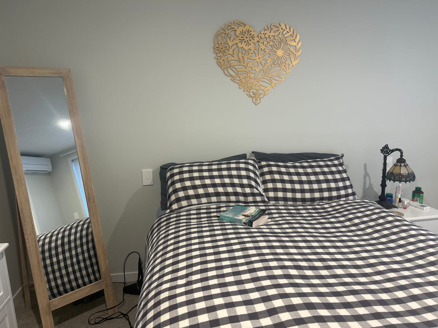 Customer photo review of Floral Heart Wall Décor