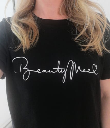 Customer photo review of "BEAUTYMEE" Shirt