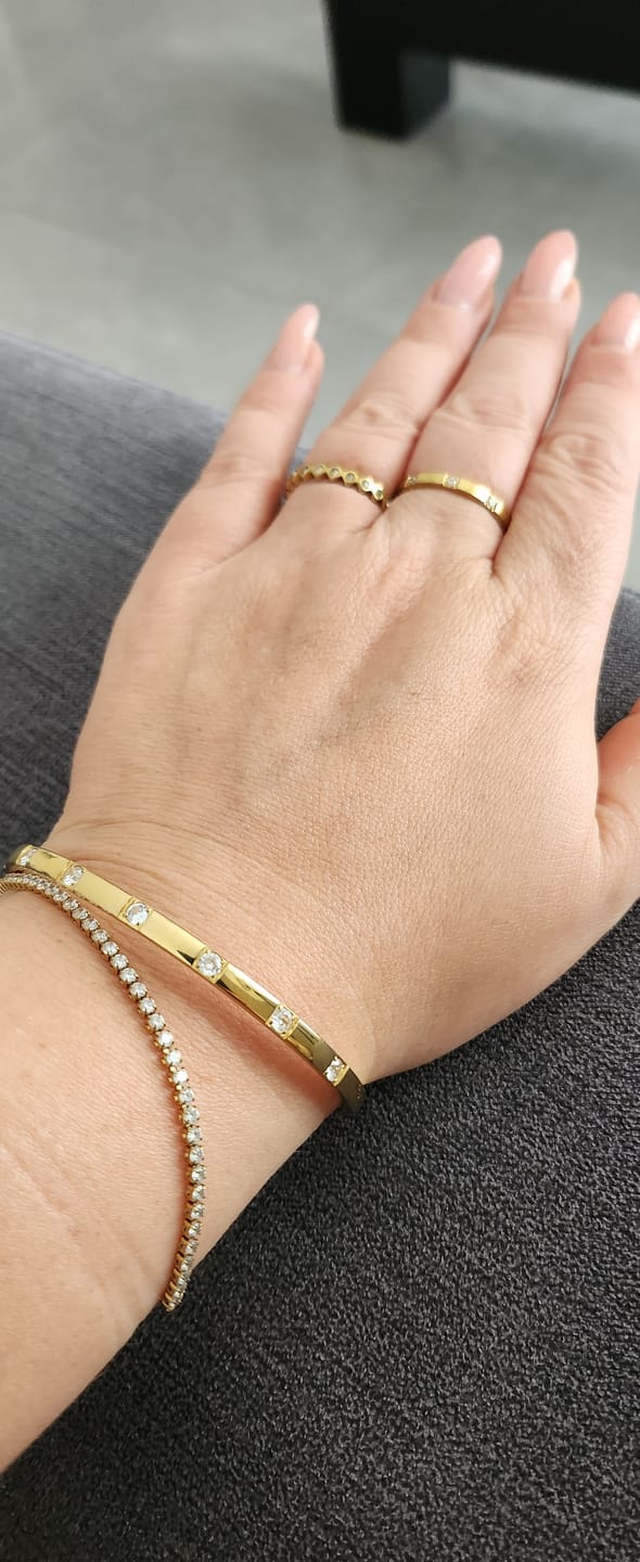 Customer photo review of Lola Armreif | 18K vergoldet