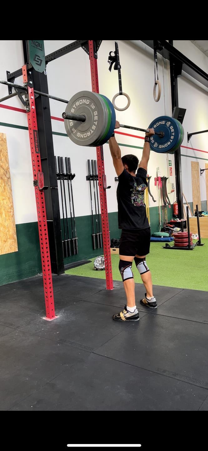 Customer photo review of WORKOUT T-SHIRT - BLACK/NAVY