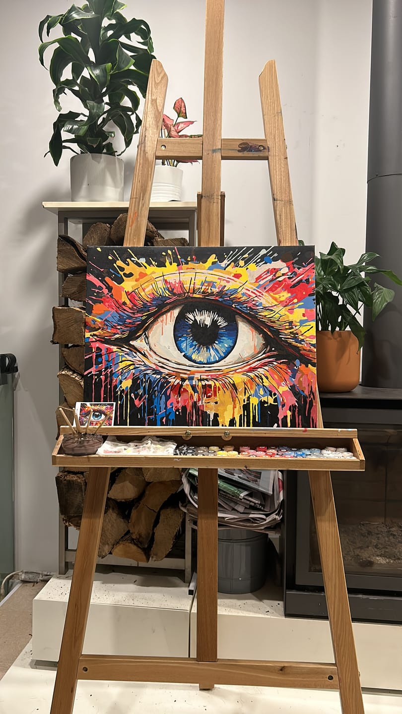 Customer photo review of Eye Window