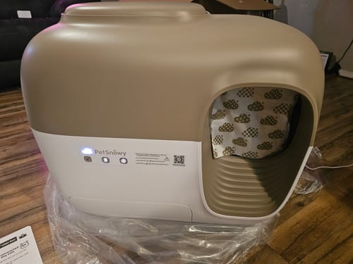 Customer photo review of Self-Cleaning Litter Box