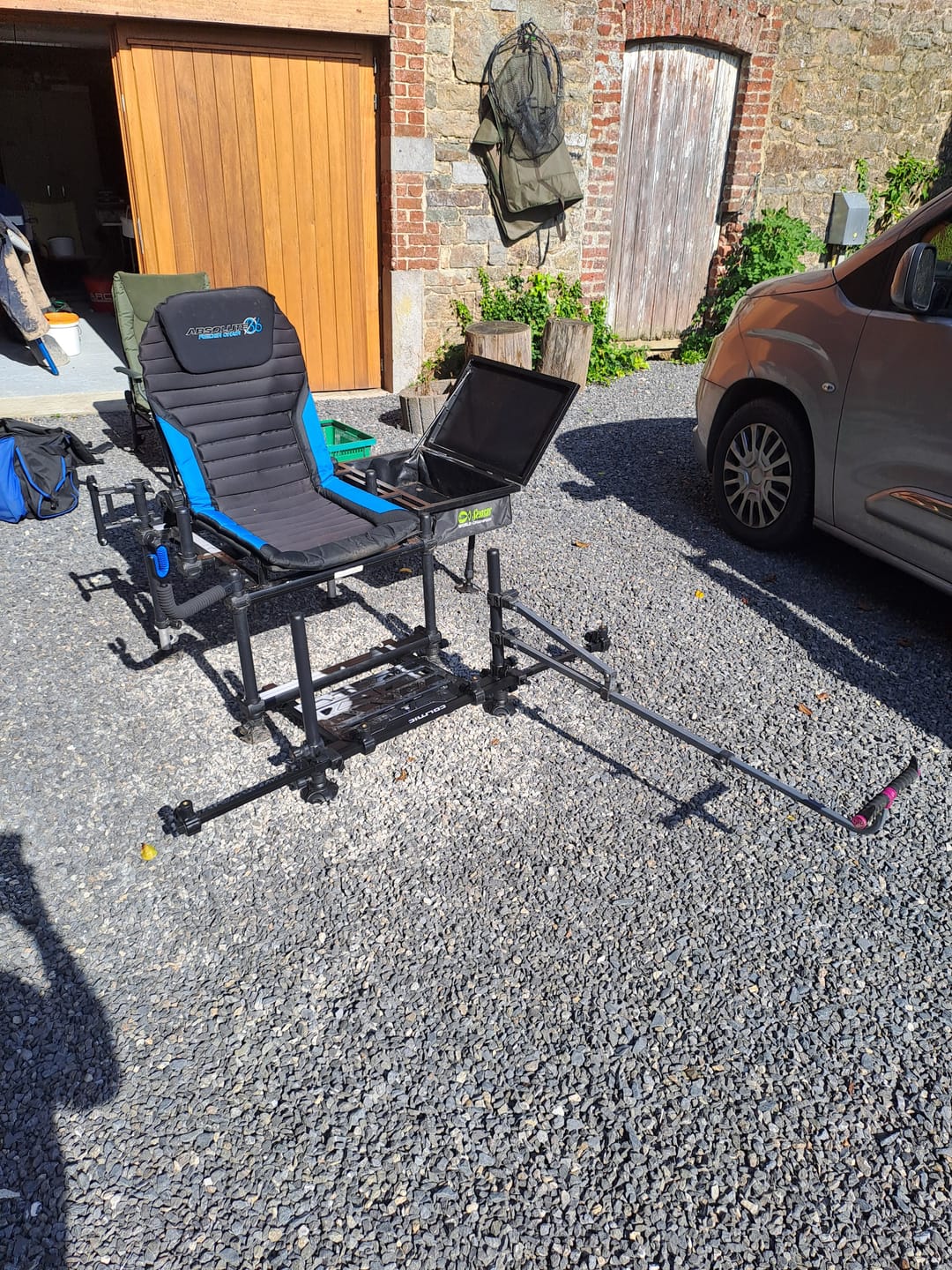 Customer photo review of ABSOLUTE 36 FEEDER CHAIR FOOT PLATFORM
