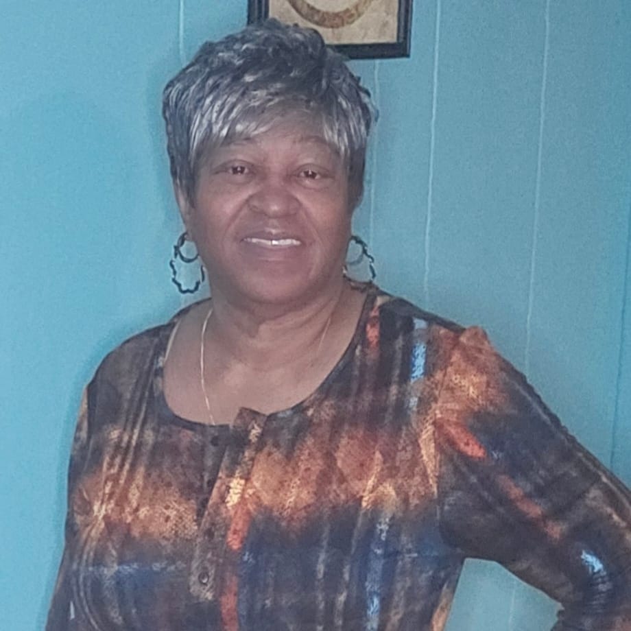 Customer photo review of Bobbi Boss Wig M171 PURE SWEET