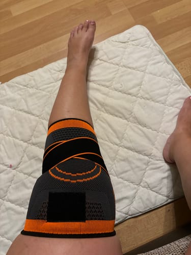 Customer photo review of Kompressziós 3D Térdrögzítő