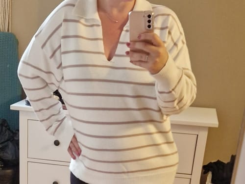 Customer photo review of Trui Ella Gestreept Taupe