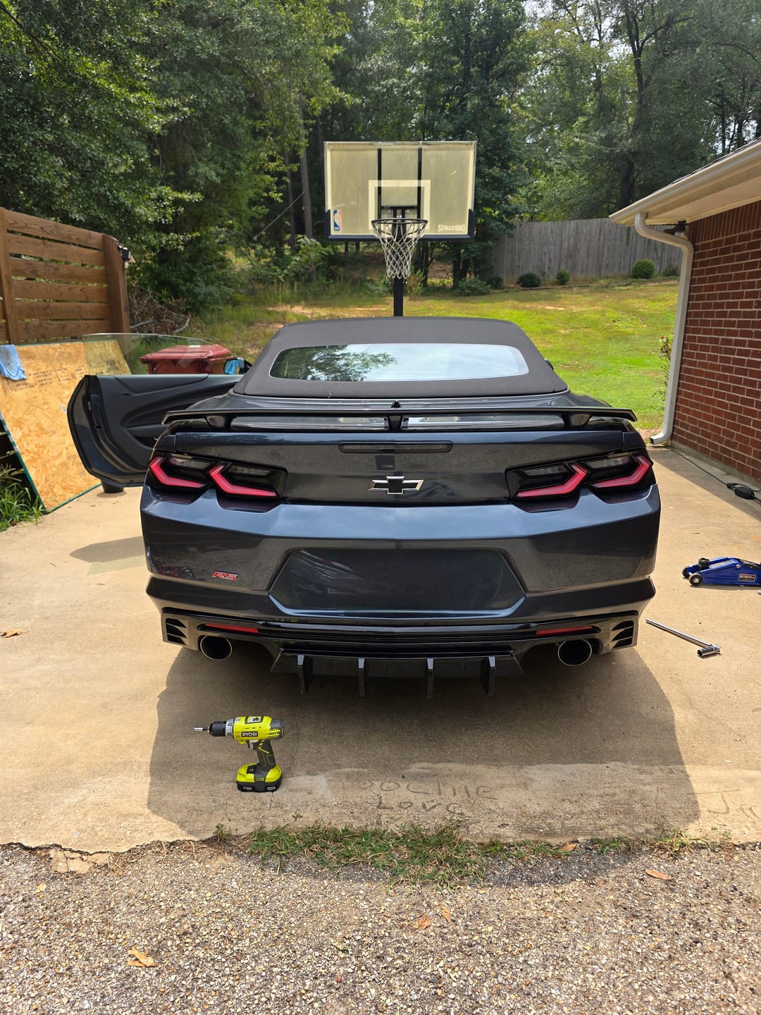 Customer photo review of 2019-2025 CHEVY CAMARO UMBRA LED TAILLIGHTS GLOSS BLACK/SMOKE LENS