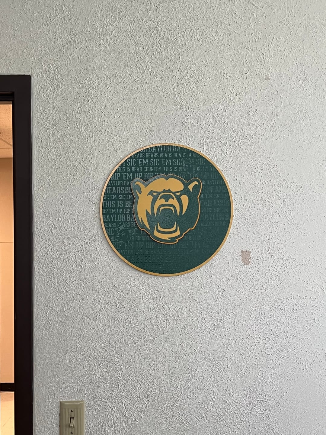 Customer photo review of Baylor Bears CRAFT SERIES 3D Embossed Metal Wall Art