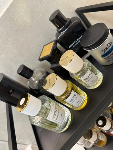 Customer photo review of Side Effect