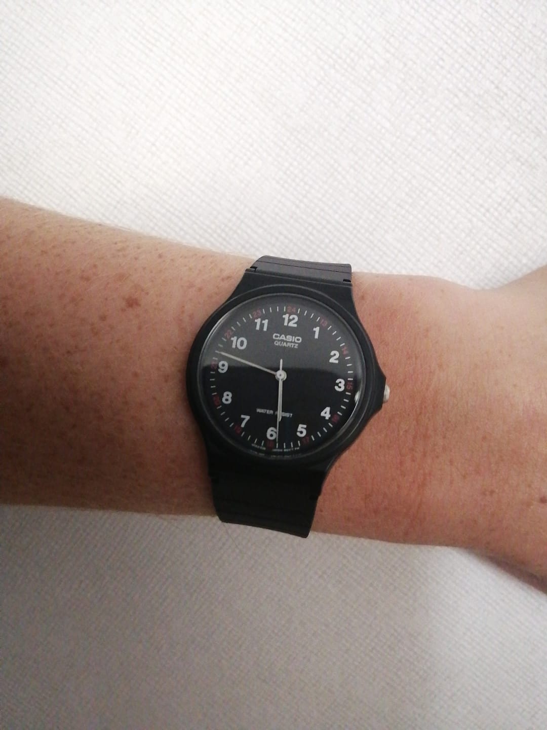 Customer photo review of Reloj Casio Vintage MQ-24-1BLDF Negro Números