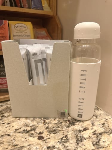 Customer photo review of Future Salad Bottle