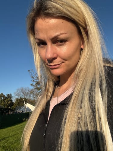 Customer photo review of Schwarzkopf Blonde Me Cool Blondes Neutralising Shampoo