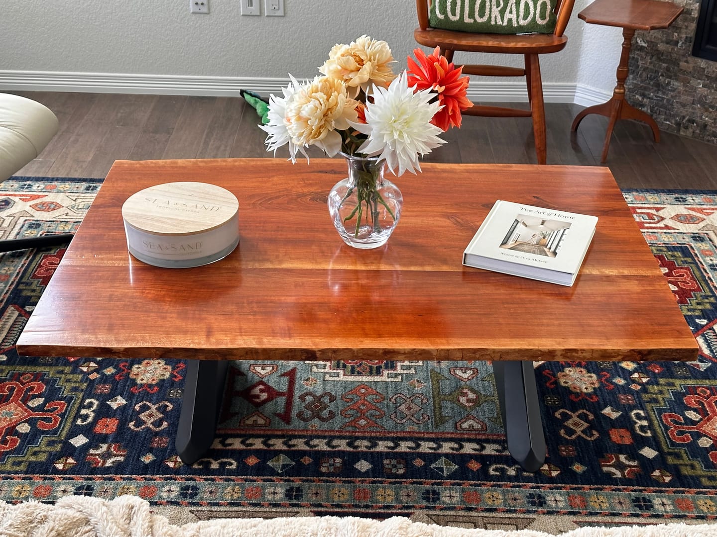 Customer photo review of Coffee Table Legs 214 Botas 16H for Live Edge Tabletop