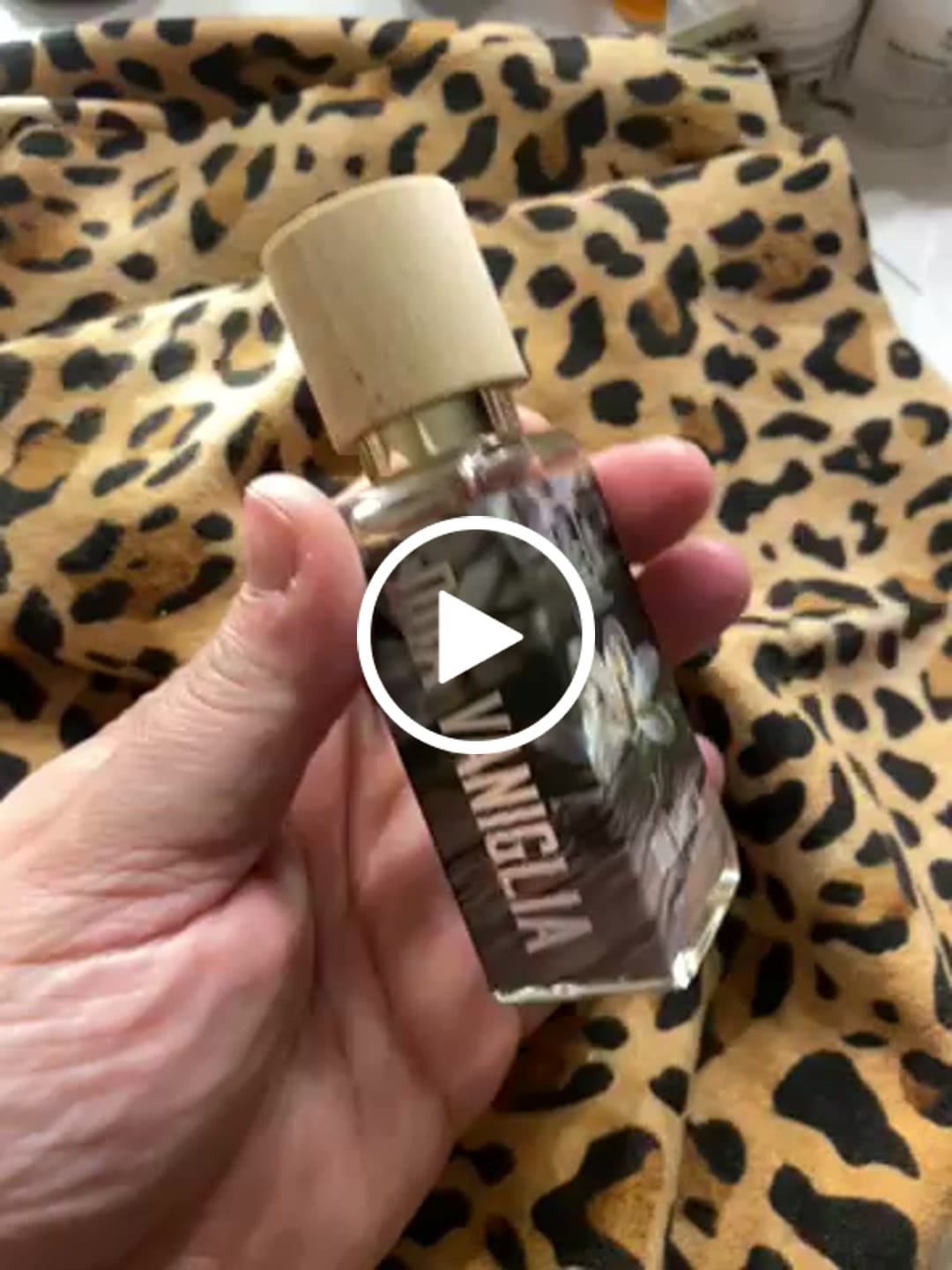 Customer video review of Dua Vaniglia