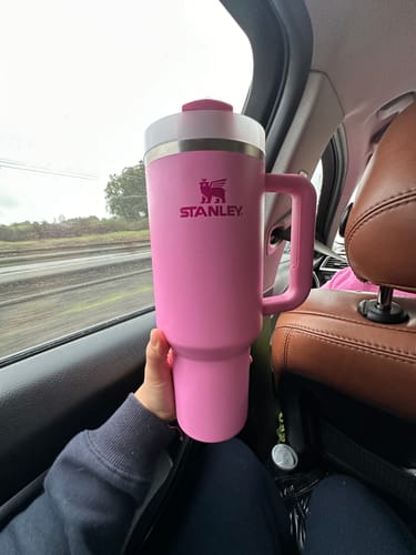 Customer photo review of Quencher H2.0 Adventure Peony | 1.18 lt