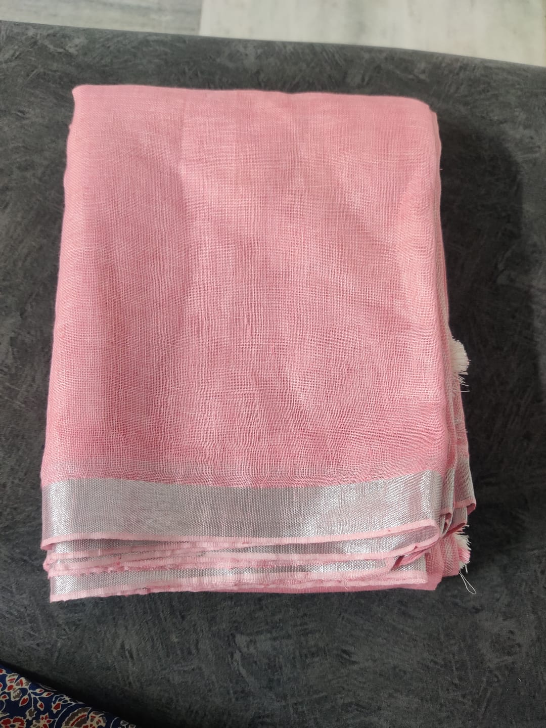 Customer photo review of Handwoven Pure Linen Saree
