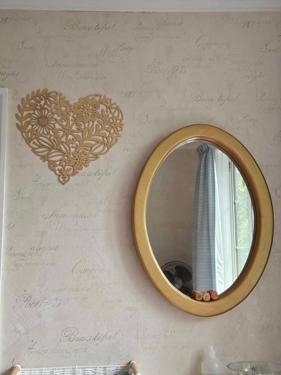 Customer photo review of Floral Heart Wall Décor
