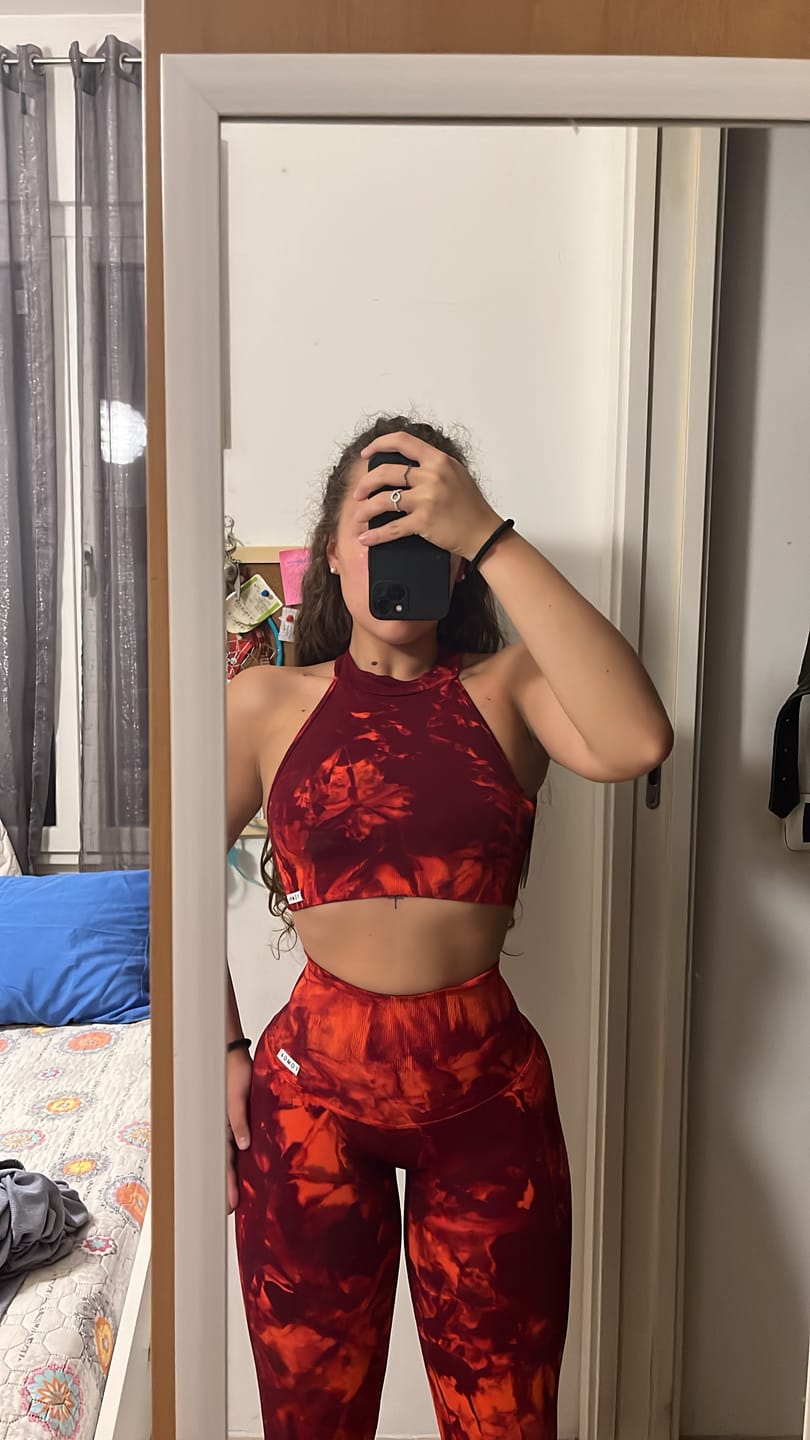 Customer photo review of Leggings Maltinto Rosso Inferno