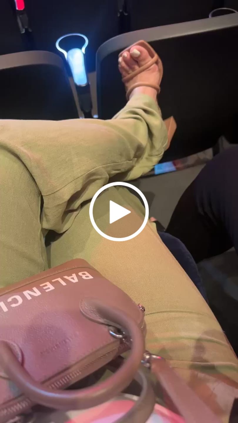 Customer video review of Cora Linen Pants - Green