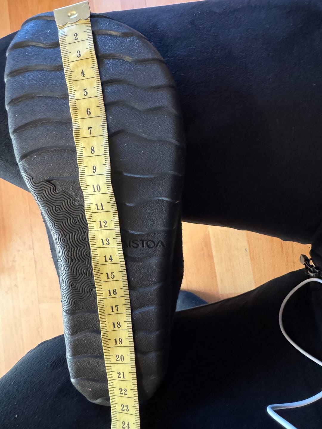 Customer photo review of Vaistoa Tunto | Felt Barefoot Sneakers