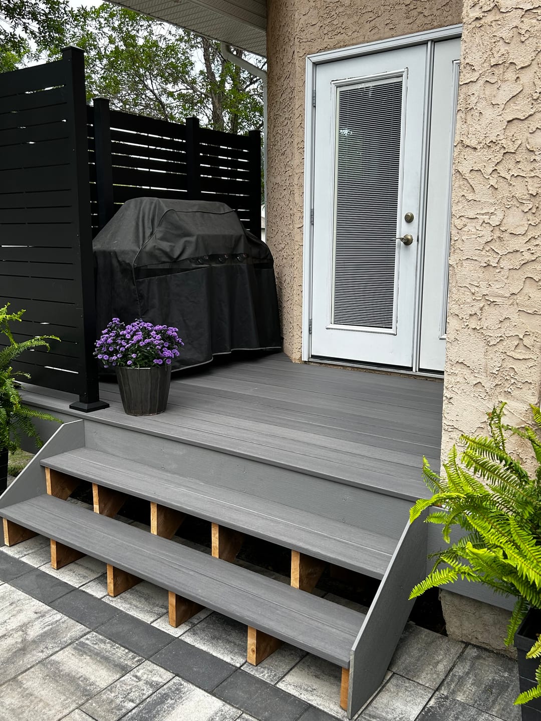 Customer photo review of Privacy Screen (Horizon)