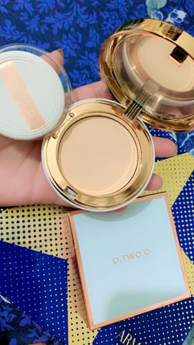 Customer photo review of O.TWO.O SILKY AND MOISTURIZING SETTING POWDER