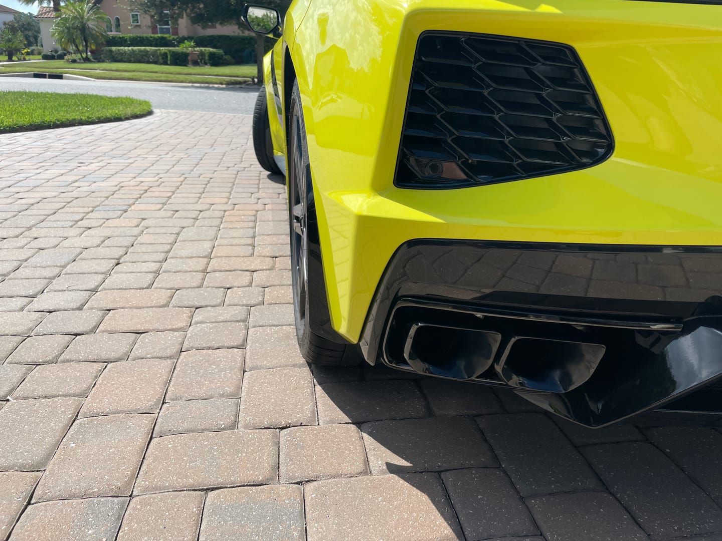 Customer photo review of Chevrolet Corvette C8 XL Extended Front & Rear Splash Guard