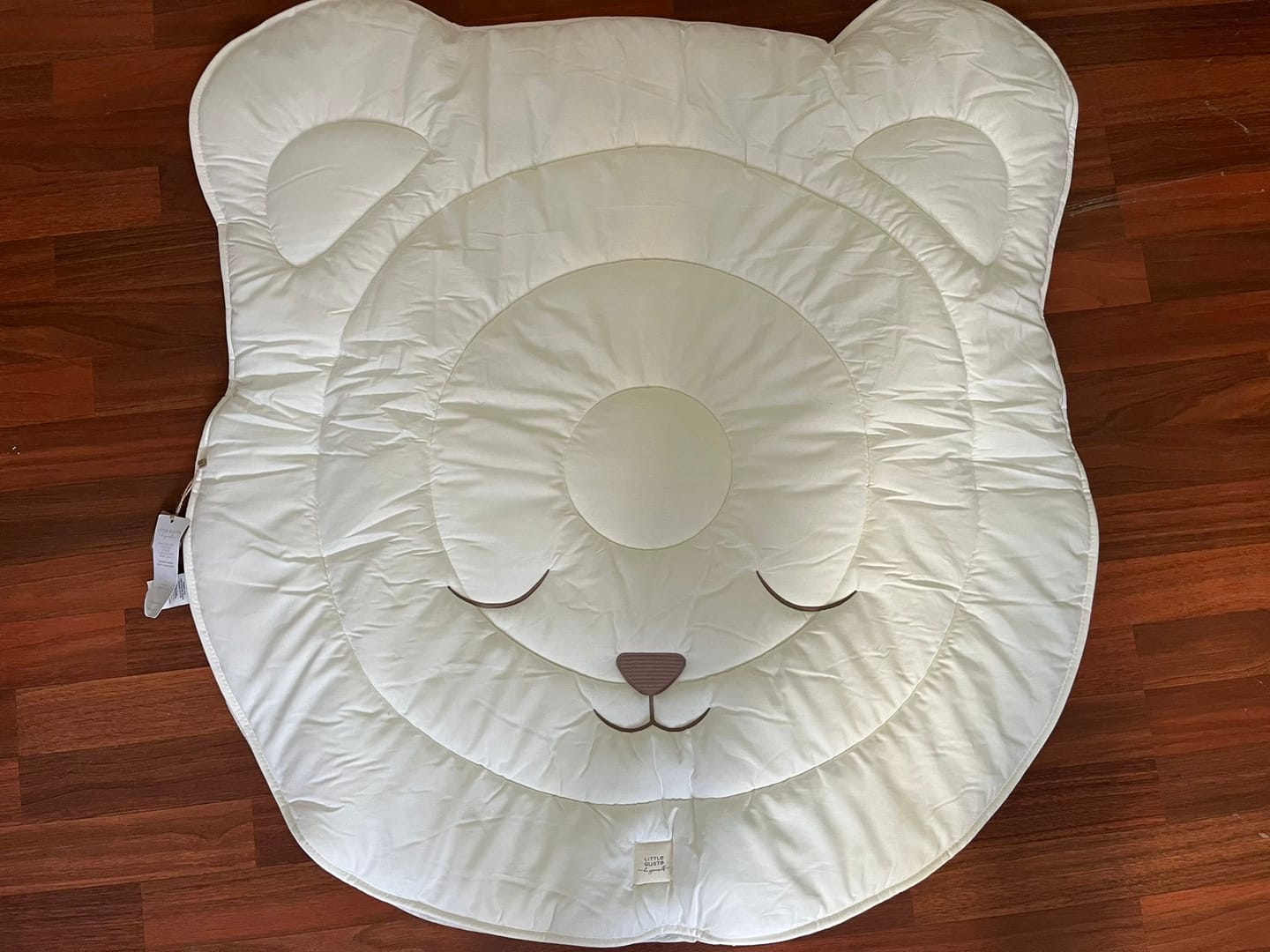 Customer photo review of Kaydırmaz Tabanlı Yuvarlak Emekleme Minderi Ayıcık 100x100
