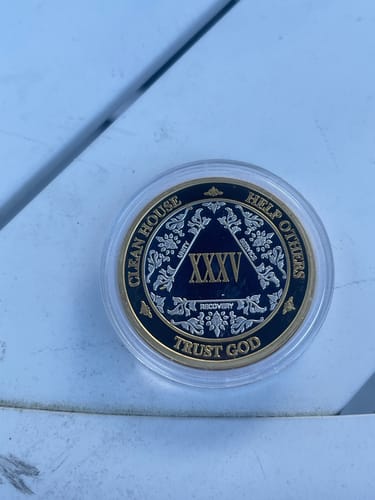 Customer photo review of 35 Year 40mm Gold & Silver AA Medallion - Bi-Plate Fancy Thirty-Five Year Chip/Coin