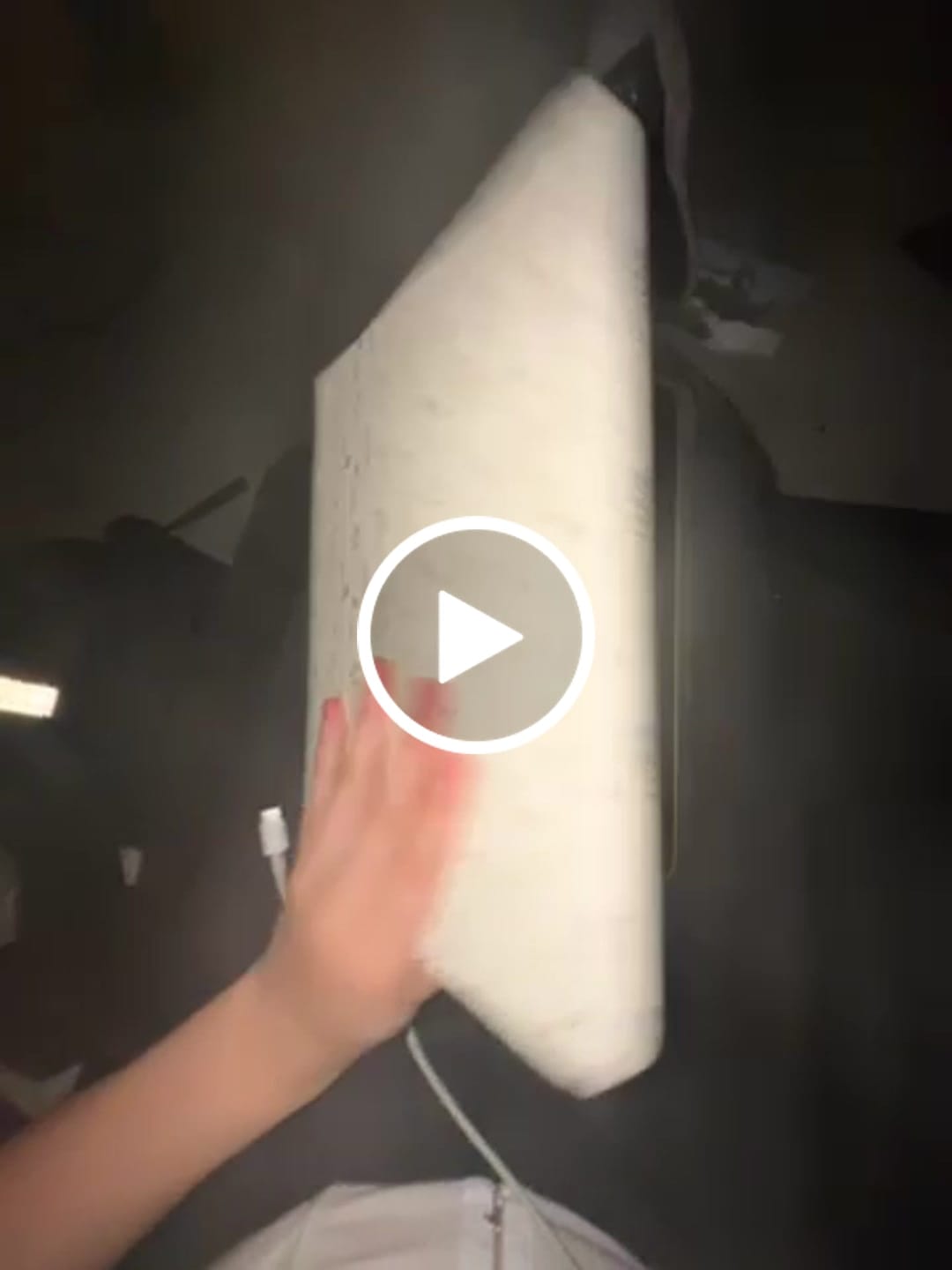 Customer video review of Bailey - iPad Folio