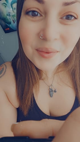 Customer photo review of Piercing Julia