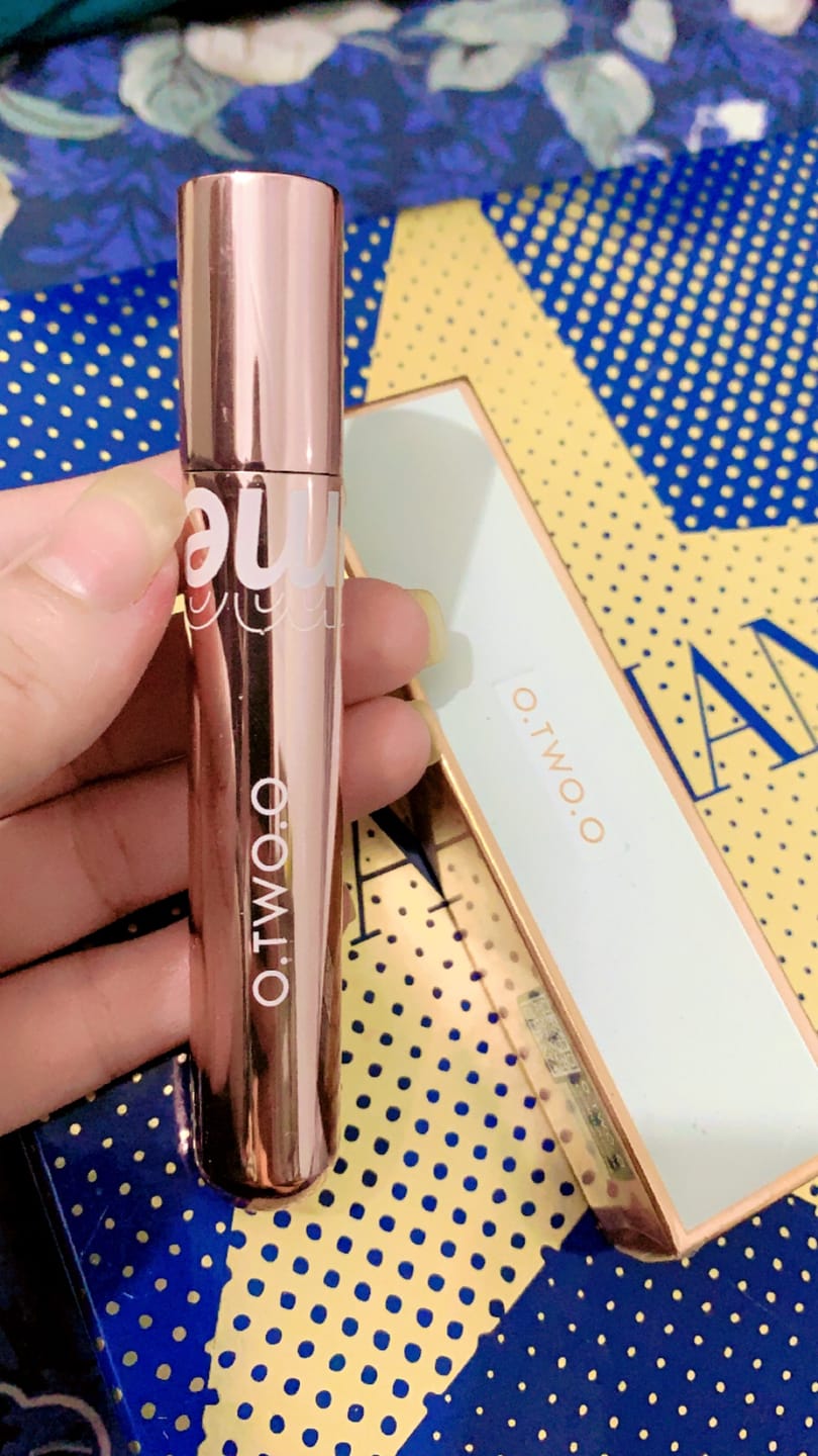 Customer photo review of O.TWO.O WATERPROOF VOLUME CURLING MASCARA