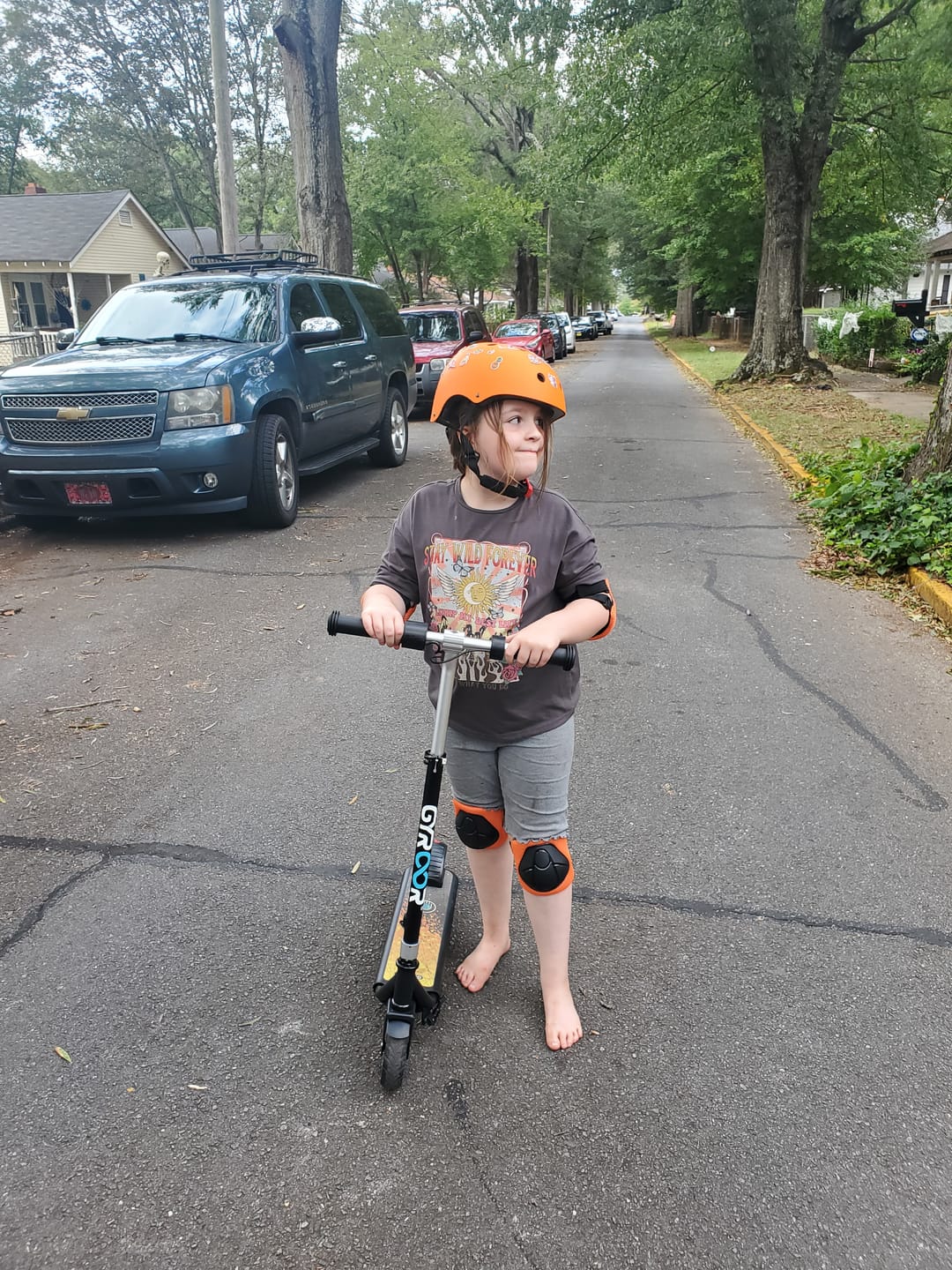 Customer photo review of Gyroor H30Max Kids Electric Scooter For 6-12 Years Old
