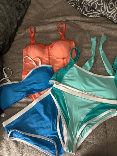 Customer photo review of MYSTERY-BAG 5 Luxury Swimwear Pieces