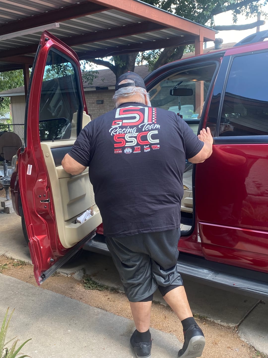 Customer photo review of Hotrod OBS Truck BoxerFink Shirt