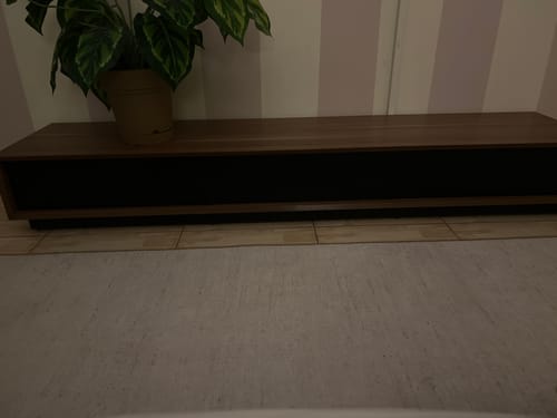 Customer photo review of ترابيزة تليفزيون 180×40سم- WDY107