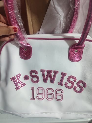 Customer photo review of Bolsa College