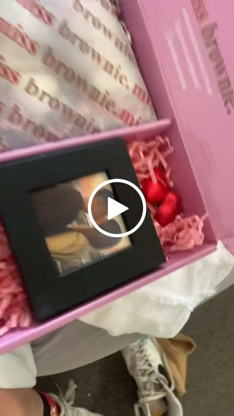 Customer video review of Mini Custom Birthday Brownie