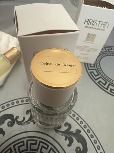 Customer photo review of Teint de Neige