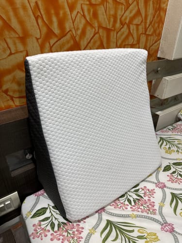 Customer photo review of Frido Ultimate Wedge Plus Cushion