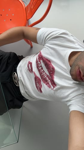 Customer photo review of 'XOXO' premium baby tee