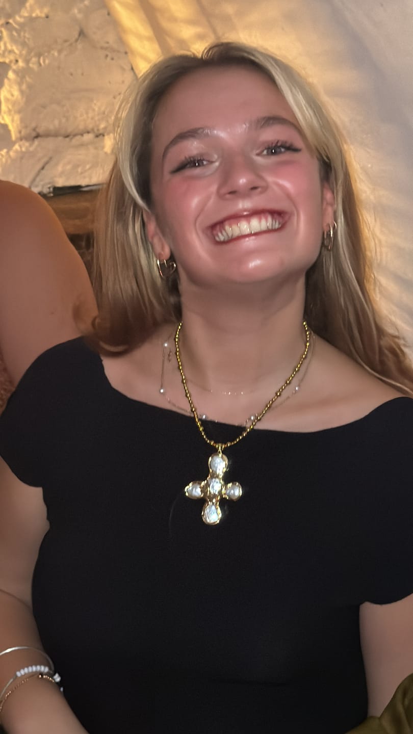 Customer photo review of Sorelle Necklace